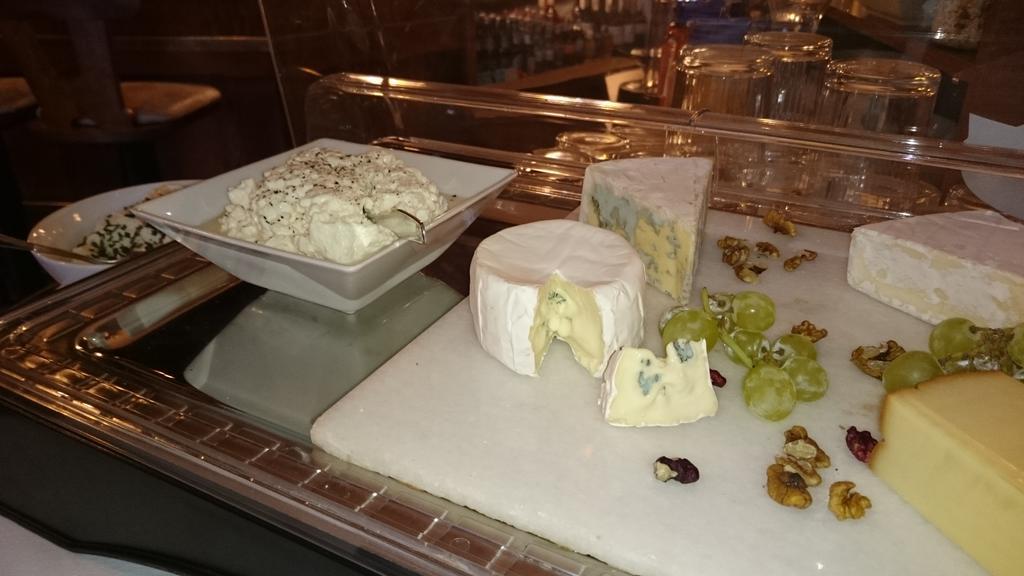 巴特塔茨曼斯多夫 福余威尔斯旅馆酒店 外观 照片