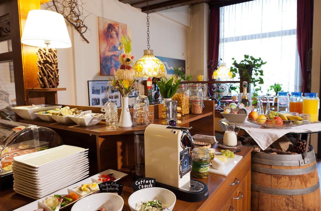 巴特塔茨曼斯多夫 福余威尔斯旅馆酒店 外观 照片